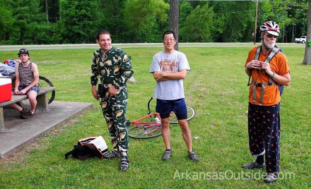 04-15-12_5747 Keegan, Vincent, Cliff and Tom nervously await the start.