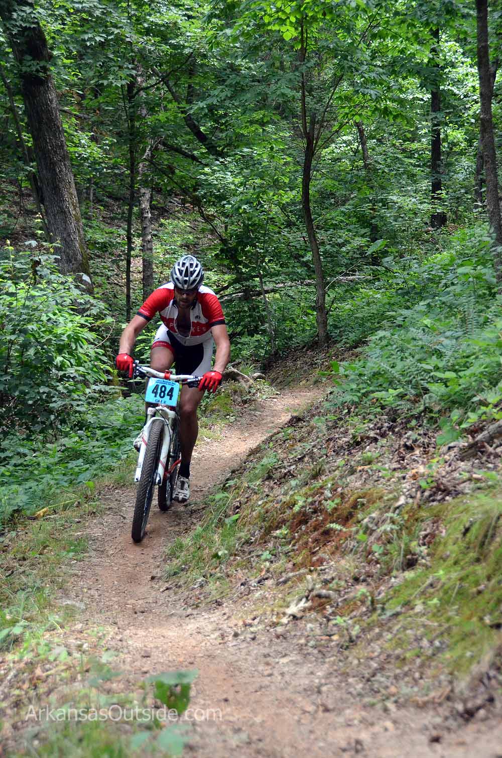 06 03 12_2072 Coming through some final turns.