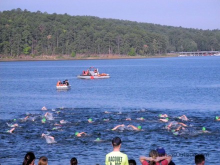 DSCN5014 The first wave of swimmers.