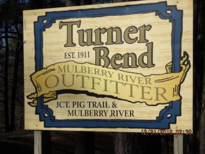 Turner Bend Logo