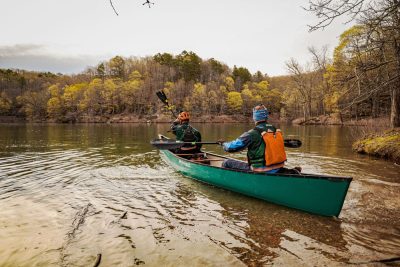 A team heads out on Beaver Lake.