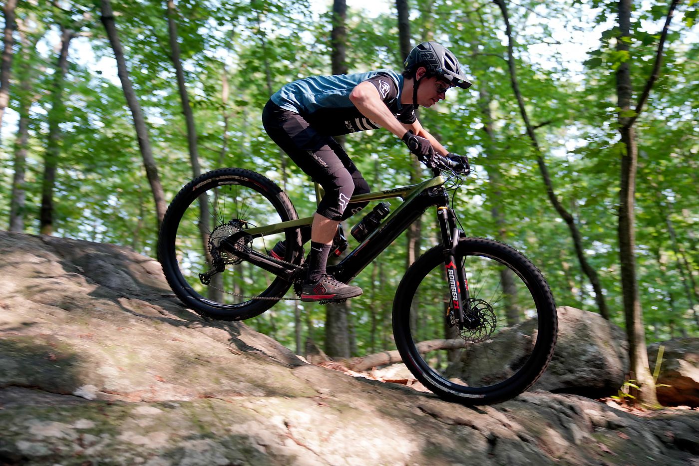 Van Dessel to operate pop-up store in Bentonville next month