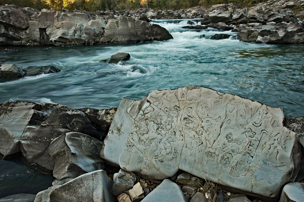 The Cossatot River. (Photo courtesy of ADPHT)