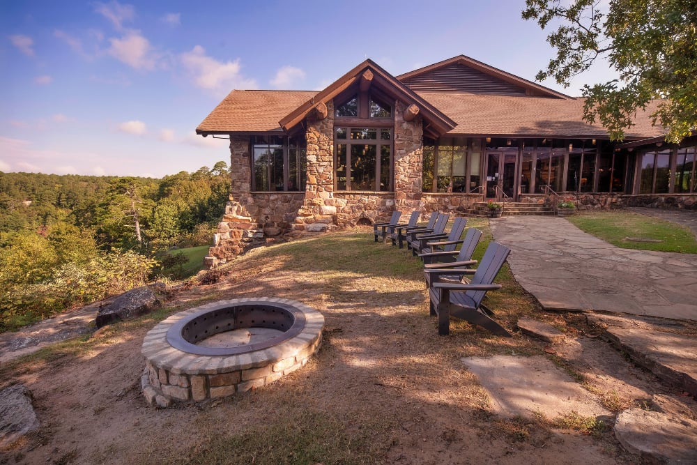 The overlook area from Mather Lodge.